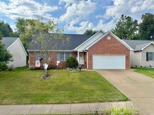 3031 Ivy Meadow Dr, Evansville, IN, 47711-7007 | Card Image