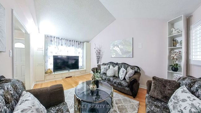 15 Brennan Rd, House other with 5 bedrooms, 4 bathrooms and 2 parking in Ajax ON | Image 5