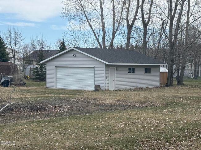 2118 11 Th Ave Sw, House other with 3 bedrooms, 3 bathrooms and null parking in Devils Lake ND | Image 25