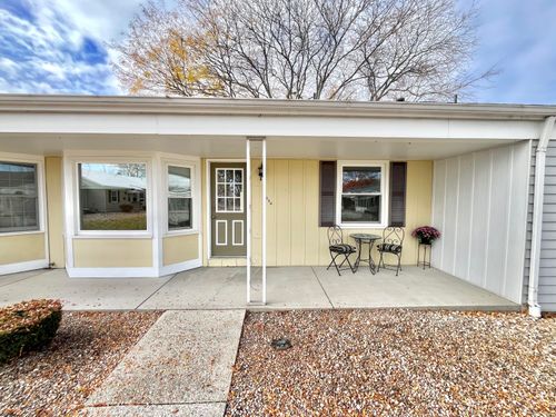 1002 Village Ln, Jenison, MI, 49428-8376 | Card Image