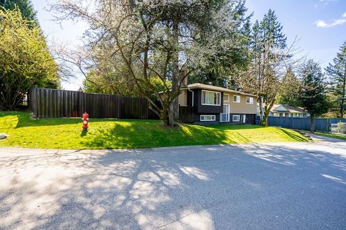 15084 Raven Pl, Surrey, BC, V3R4T2 | Card Image
