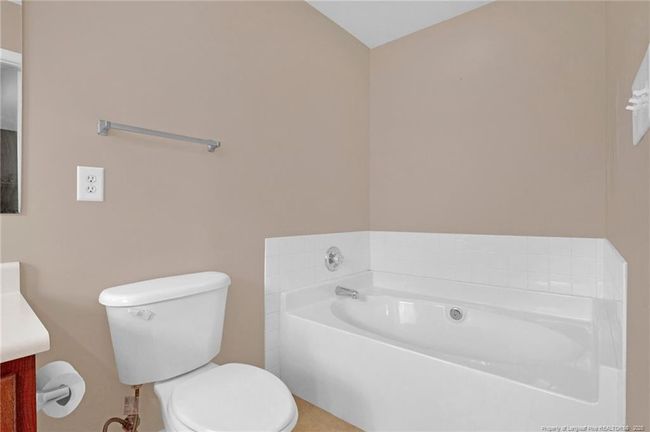 Photo 17 | Image 17