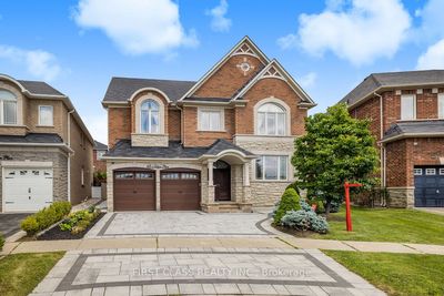 62 Nosson Pl, House other with 4 bedrooms, 5 bathrooms and 6 parking in Maple ON | Image 2