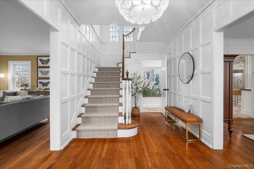 115 Cliff Ave, Pelham, NY, 10803-2006 | Card Image