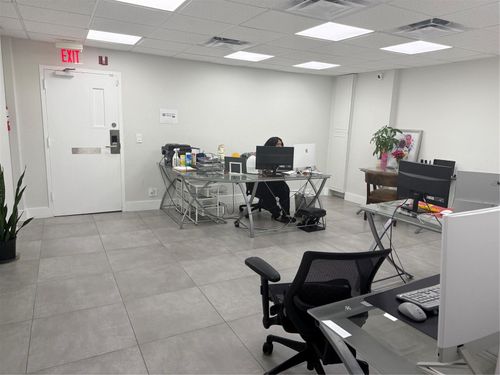 c106-3015 N Ocean Blvd, Fort Lauderdale, FL, 33308-7301 | Card Image
