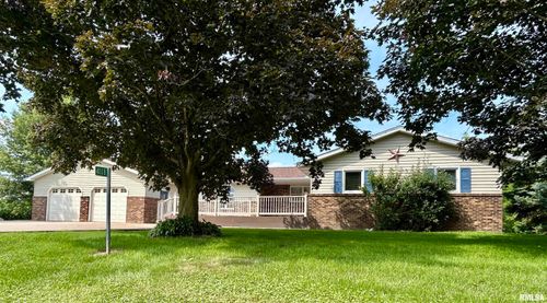 4118 Highway 136, Clinton, IA, 52732-8841 | Card Image