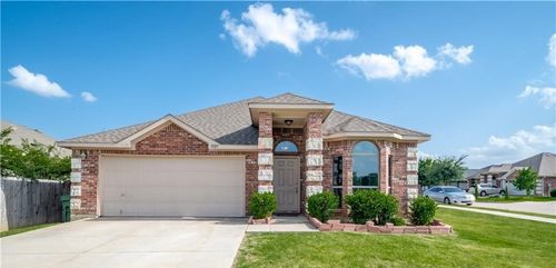 3024 Ortiz Dr, Arlington, TX, 76010-3564 | Card Image
