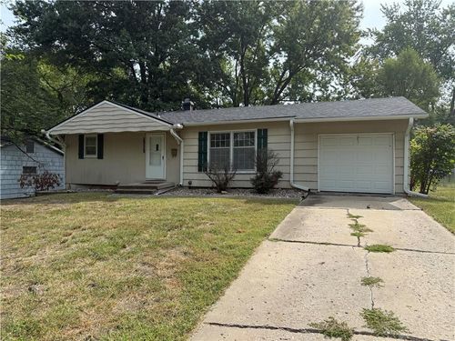 13113 Sycamore Ave, Grandview, MO, 64030-3580 | Card Image