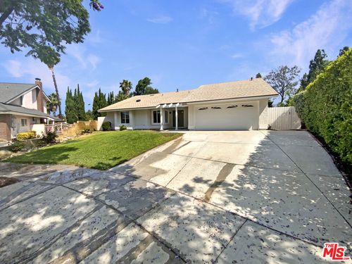 2230 La Crosse Cir, Claremont, CA, 91711-1928 | Card Image