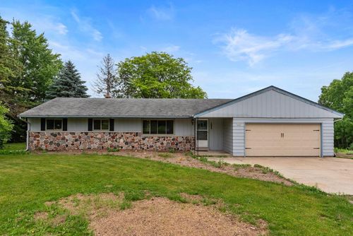 1050 Scenic Road, Richfield, WI, 53033 | Card Image