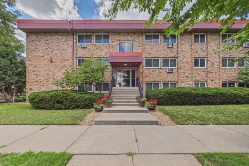 205-2630 Pleasant Ave, Minneapolis, MN, 55408-1449 | Card Image