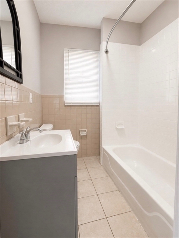Residential Lease in Boston 5