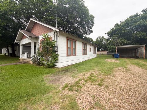 205 W Gilmer St, Ennis, TX, 75119-2407 | Card Image
