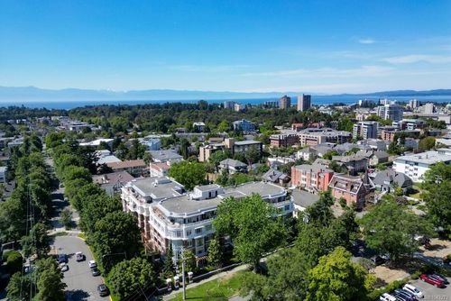 412-999 Burdett Ave, Victoria, BC, V8V3G7 | Card Image
