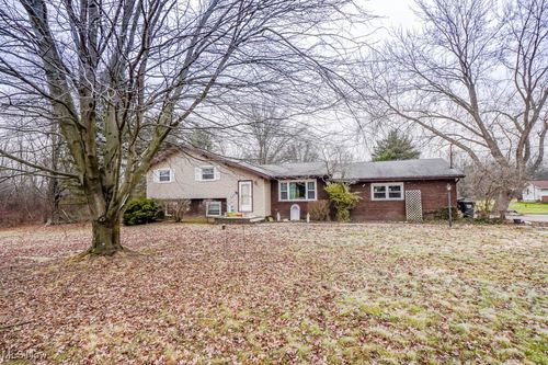 7639 Duck Creek Rd, Berlin Center, OH, 44401-9622 | Card Image