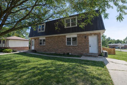 6108 E Saint Charles Rd, COLUMBIA, MO, 65202-3019 | Card Image