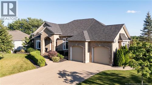 78 Congressional Cres, Moncton, NB, E1H3L3 | Card Image