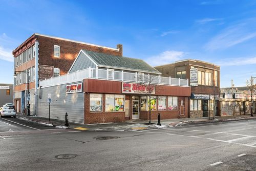 64 Green St, Worcester, MA, 01604-4122 | Card Image