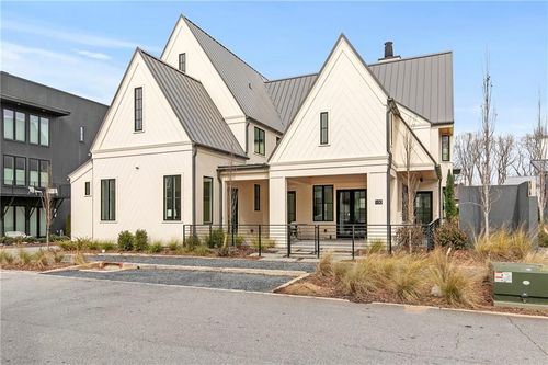 100 Carlyle Ln, Fayetteville, GA, 30214-2304 | Card Image