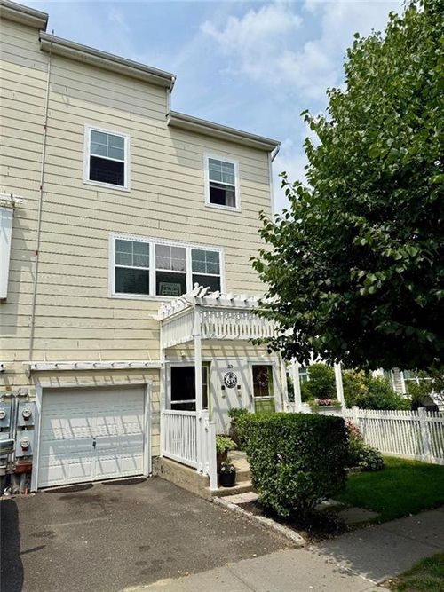 215 Beach Breeze Ln, Arverne, NY, 11692-2007 | Card Image