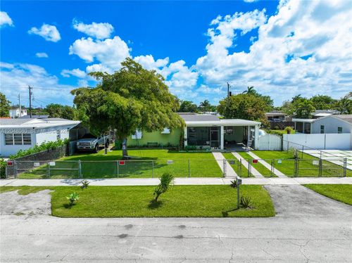 1560 Ne 12th St, Homestead, FL, 33033-4105 | Card Image