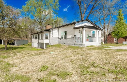 15801 Fry Rd, Otisco, IN, 47163-9747 | Card Image
