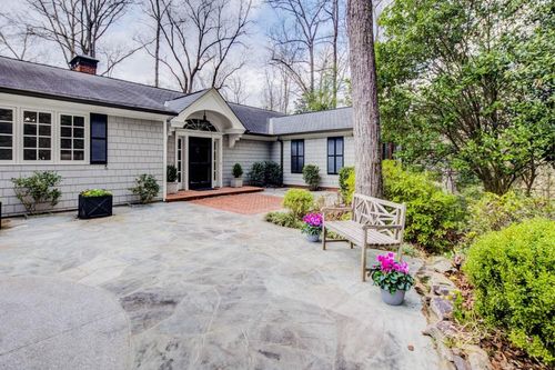 366 Blackland Rd Nw, Atlanta, GA, 30342-4004 | Card Image