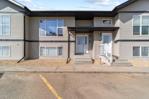 45-4702 53 Ave, Camrose, AB, T4V0Y2 | Card Image