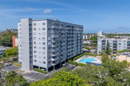 ph9-1470 Ne 125th Ter, North Miami, FL, 33161-5240 | Card Image