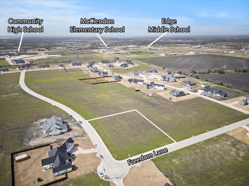 707 Freedom Ln, Nevada, TX, 75173-0138 | Card Image