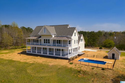 99 Nora Ln, Sylacauga, AL, 35151-5772 | Card Image