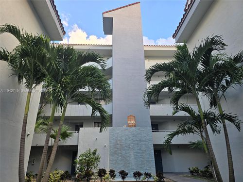 apt-416-8215 Sw 152nd Ave, Miami, FL, 33193-4063 | Card Image