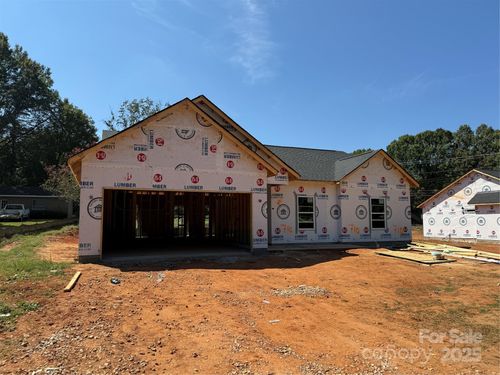 710 Mount Olive Church Rd, Newton, NC, 28658-1720 | Card Image