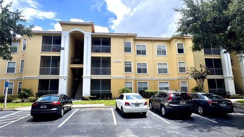 11203-1375 Lake Shadow Cir, MAITLAND, FL, 32751-7589 | Card Image