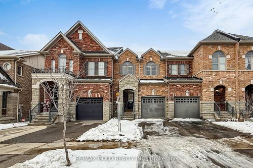 62 Pennycross Cres, Brampton, ON, L7A4M1 | Card Image