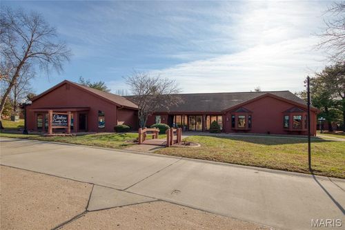 a-2095 Avignon Dr, Saint Charles, MO, 63303-5957 | Card Image