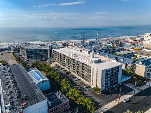 apt-316-935 Ocean Ave, OCEAN CITY, NJ, 08226-3561 | Card Image