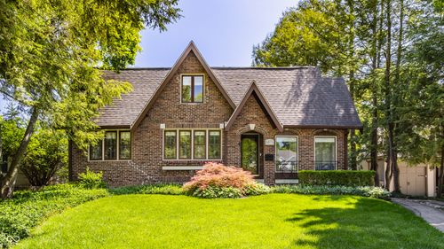 5875 Guilford Ave, Indianapolis, IN, 46220-2623 | Card Image