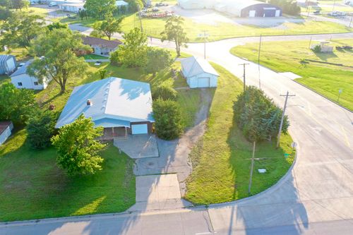 2130 N A St, Wellington, KS, 67152-4514 | Card Image