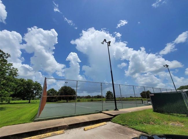 Neighborhood Tennis court | Image 20