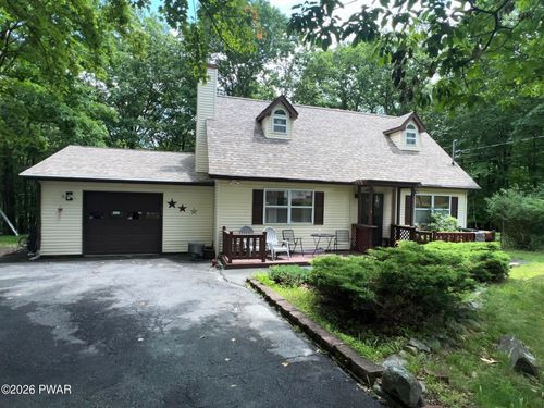 113 Bailey Dr, Bushkill, PA, 18324-7780 | Card Image