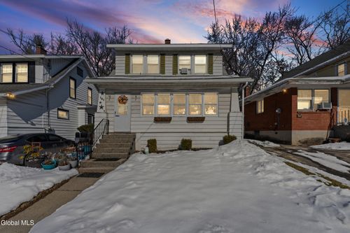 151 Woodlawn Ave, Albany, NY, 12208-2912 | Card Image