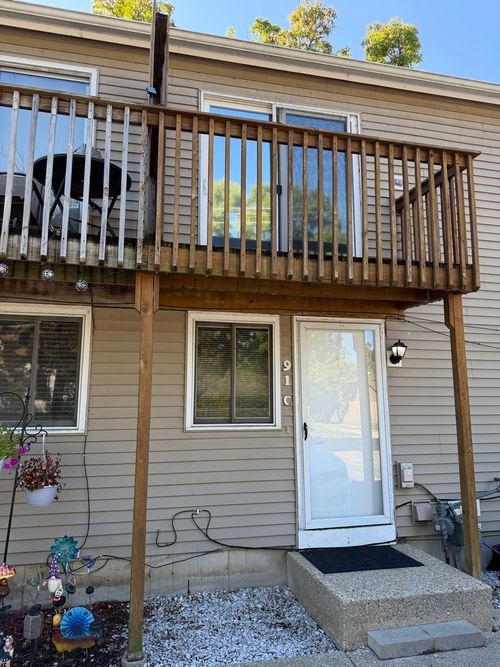 c-91 Edison Ct, Fox Lake, IL, 60020-2305 | Card Image