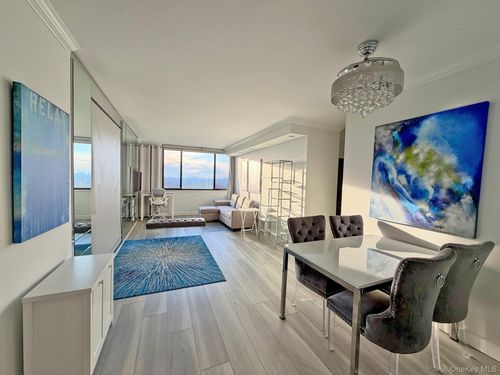 apt-18c-26910 Grand Central Pkwy, Floral Park, NY, 11005-1036 | Card Image