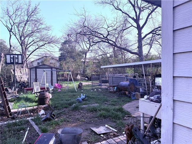 2020 Maple Ave, House other with 5 bedrooms, 2 bathrooms and 2 parking in Waco TX | Image 4