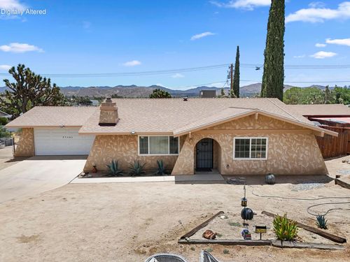 57361 Saint Marys Dr, Yucca Valley, CA, 92284-3042 | Card Image