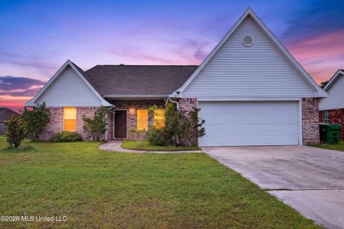 2212 Paula Cir, Ocean Springs, MS, 39564-5672 | Card Image