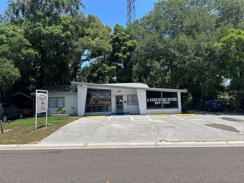 210 E Robertson St, BRANDON, FL, 33511-5235 | Card Image