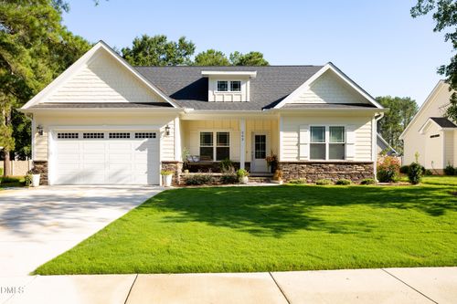 203 Fountain Dr, Clinton, NC, 28328-1292 | Card Image