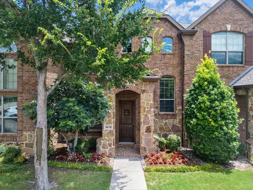 8634 Naomi St, Plano, TX, 75024-7807 | Card Image